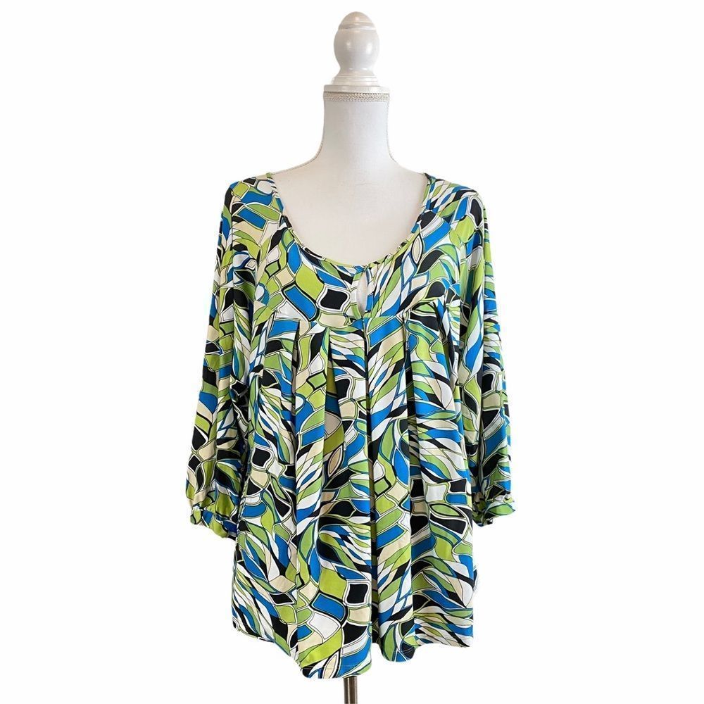 XL Essentials By Milano Geometric Top Blouse
